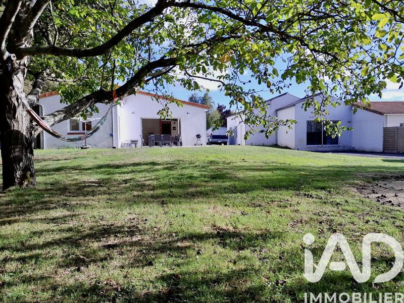 Maison de village - 170 m² - 7 pièces