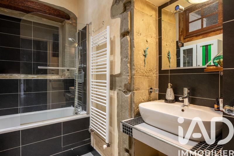 Appartement - 93 m² - 3 pièces