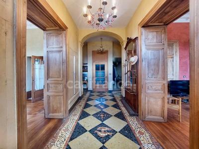 Maison bourgeoise - 539 m² - 14 pièces