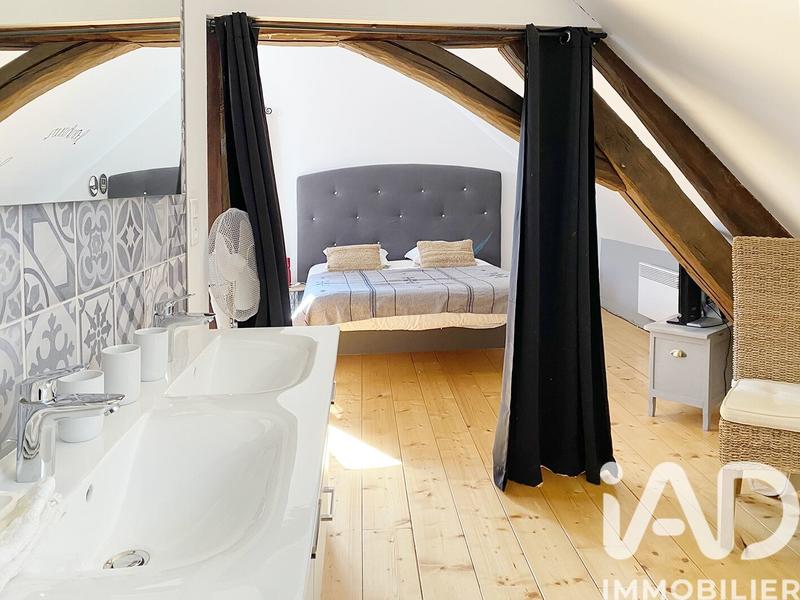 Maison de village - 242 m² - 6 pièces