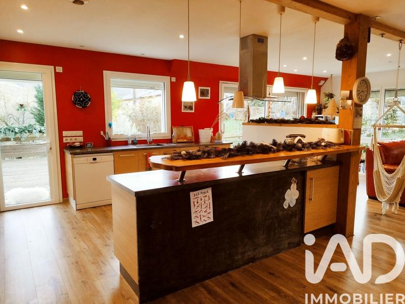 Maison - 155 m² - 6 pièces