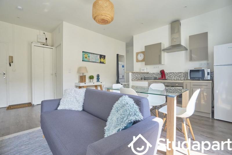 Chambre - 10 m² - 1 pièce