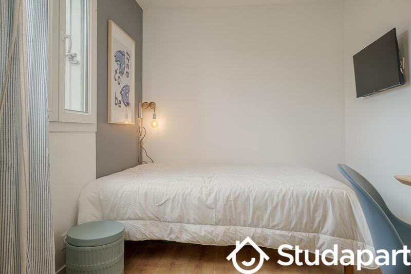 Chambre - 13 m² - 1 pièce