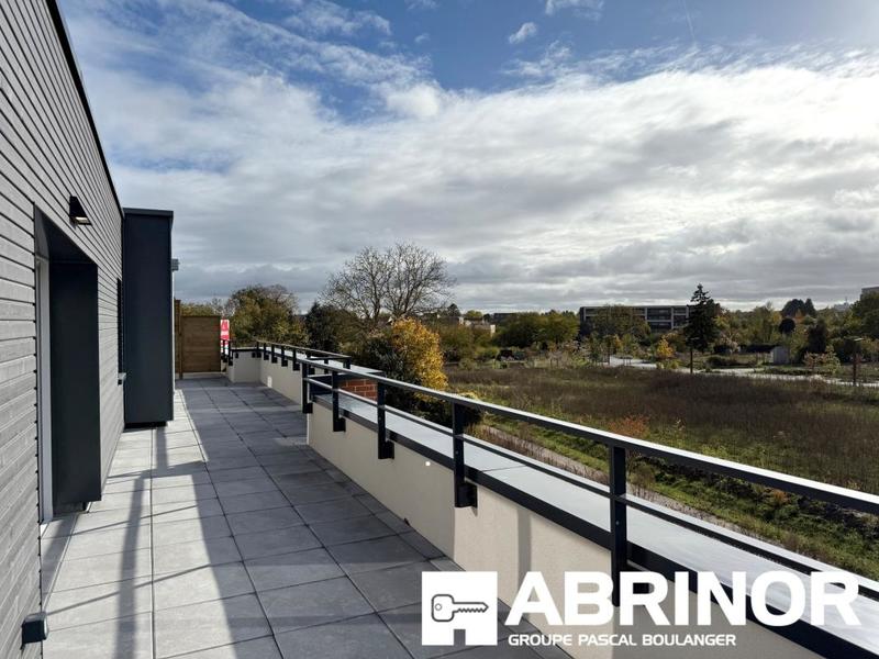 Appartement - 102 m² - 5 pièces