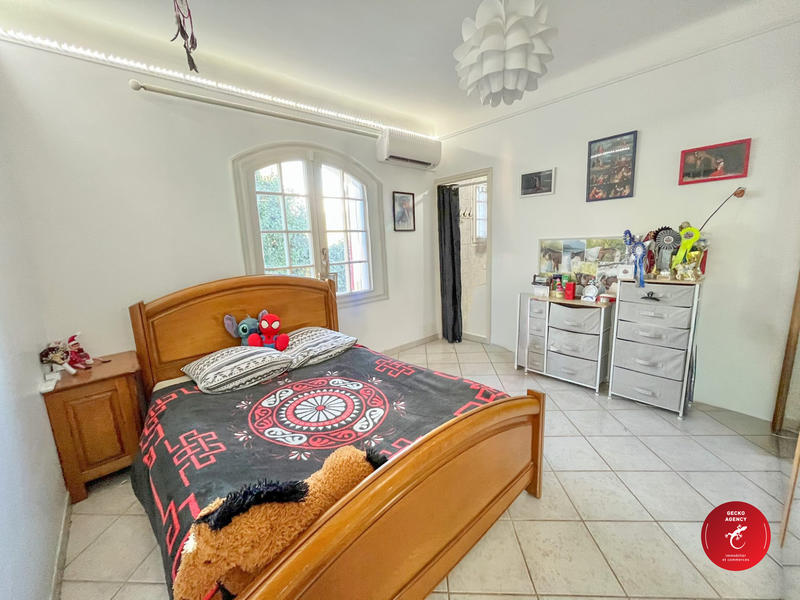 Villa - 144 m² - 5 pièces