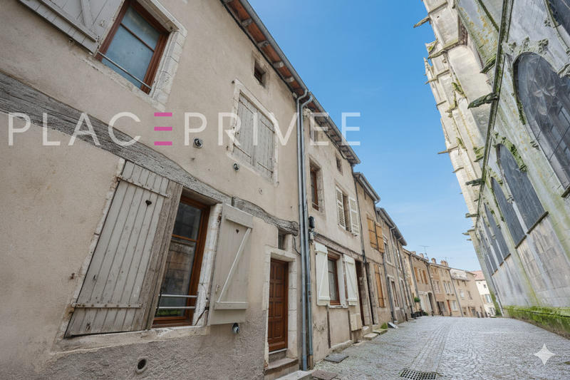 Immeuble - 256 m² - 10 pièces