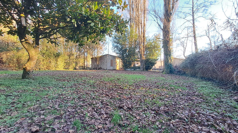 Terrain - 616 m²