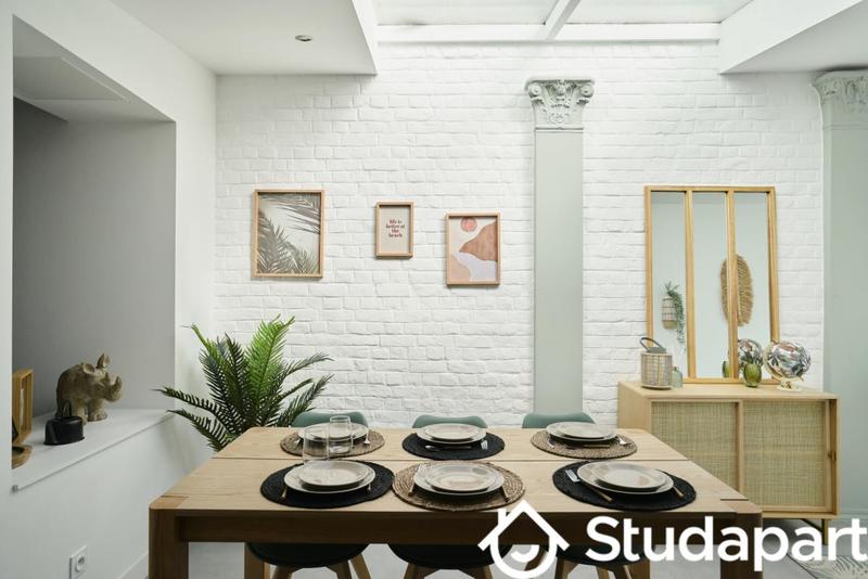 Chambre - 11 m² - 1 pièce