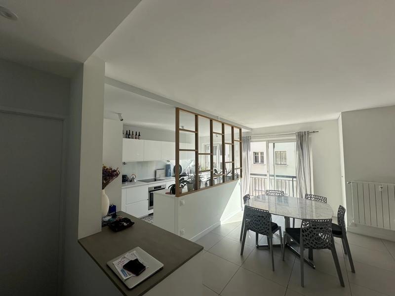 Appartement - 95 m² - 4 pièces