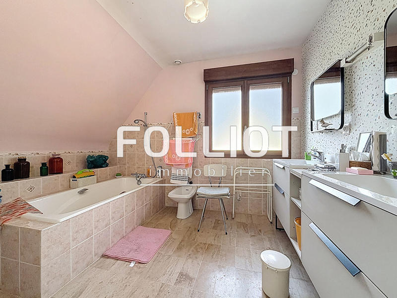 Maison - 157 m² - 6 pièces