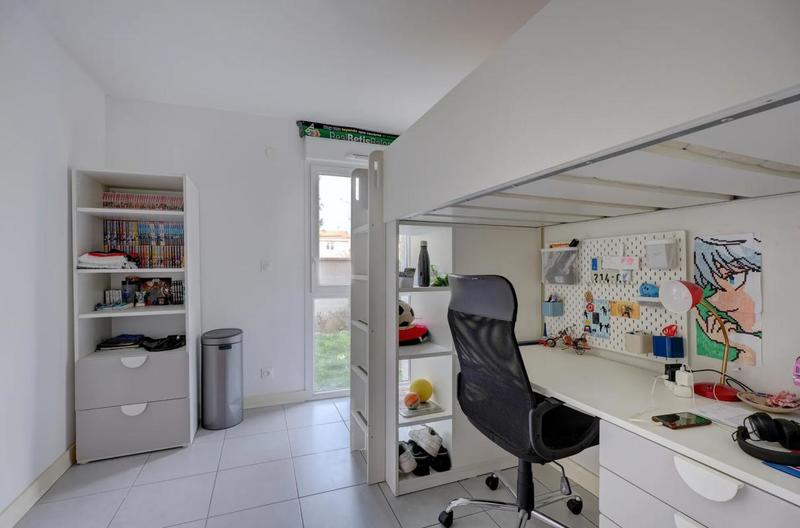 Appartement - 97 m² - 5 pièces