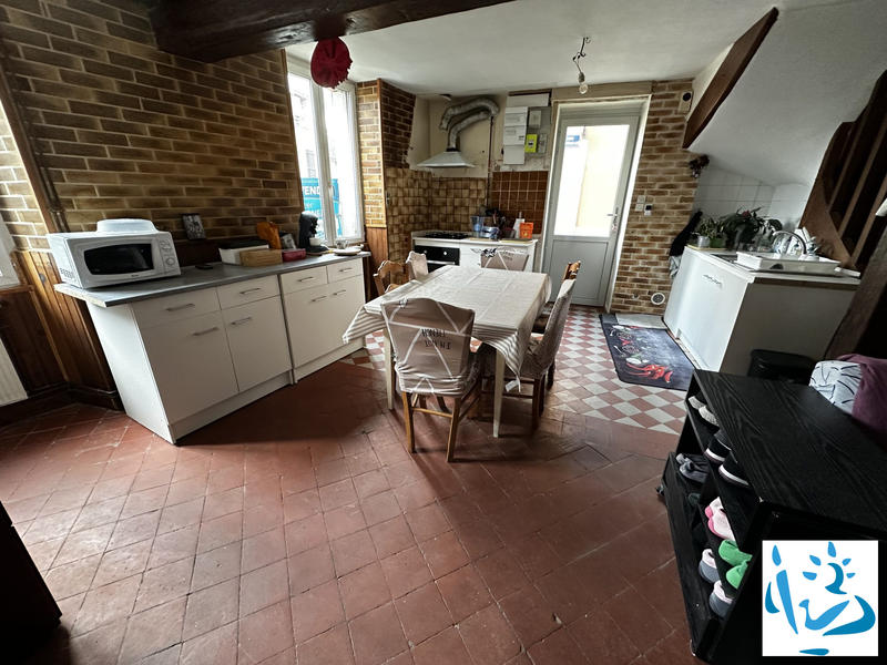 Maison - 95 m² - 4 pièces