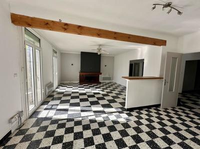 Maison - 100 m² - 3 pièces