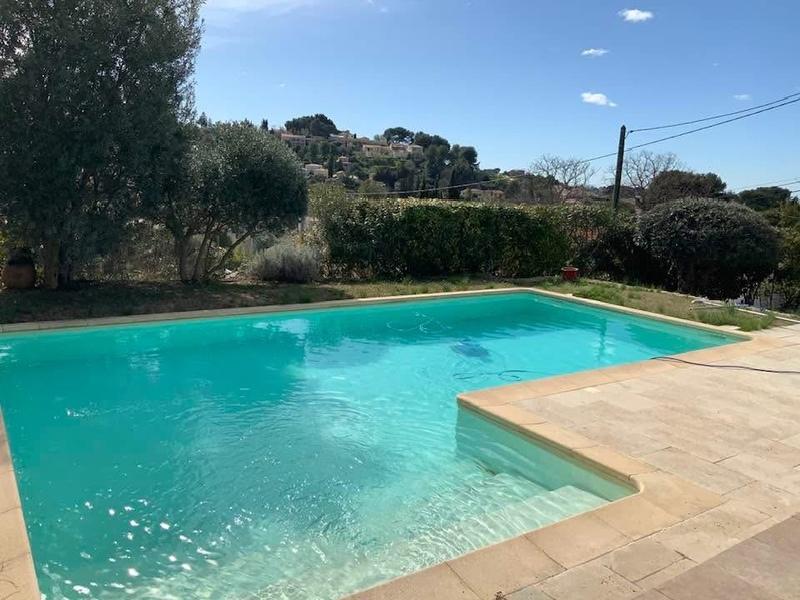 Maison - 180 m² - 5 pièces