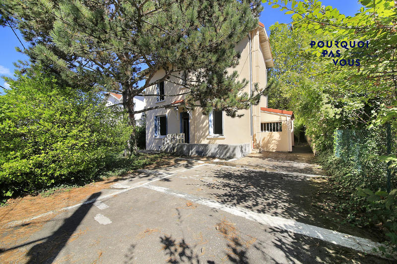 Maison - 92 m² - 4 pièces