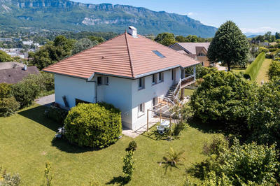 Maison - 211 m² - 10 pièces