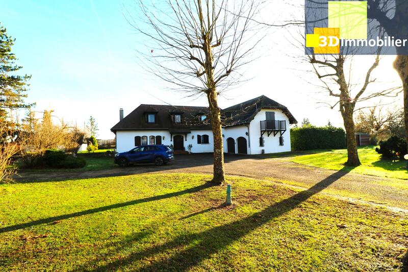 Maison - 291 m² - 12 pièces