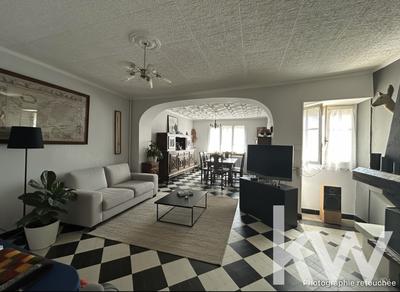 Maison - 171 m² - 6 pièces