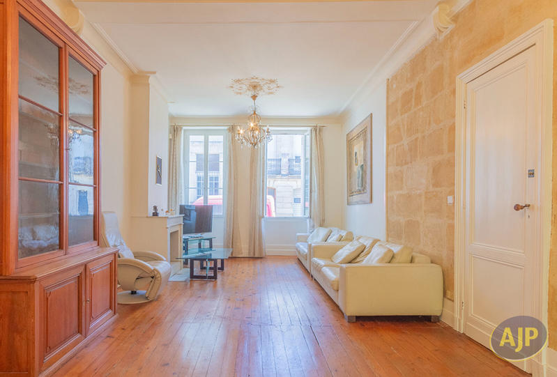 Maison - 190 m² - 7 pièces