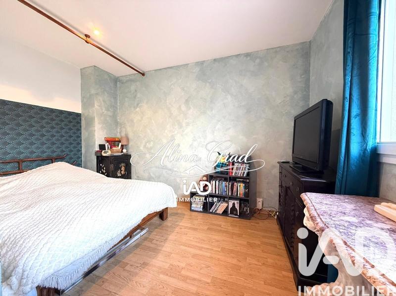 Appartement - 80 m² - 5 pièces