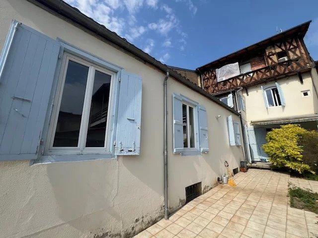 Immeuble - 274 m² - 8 pièces