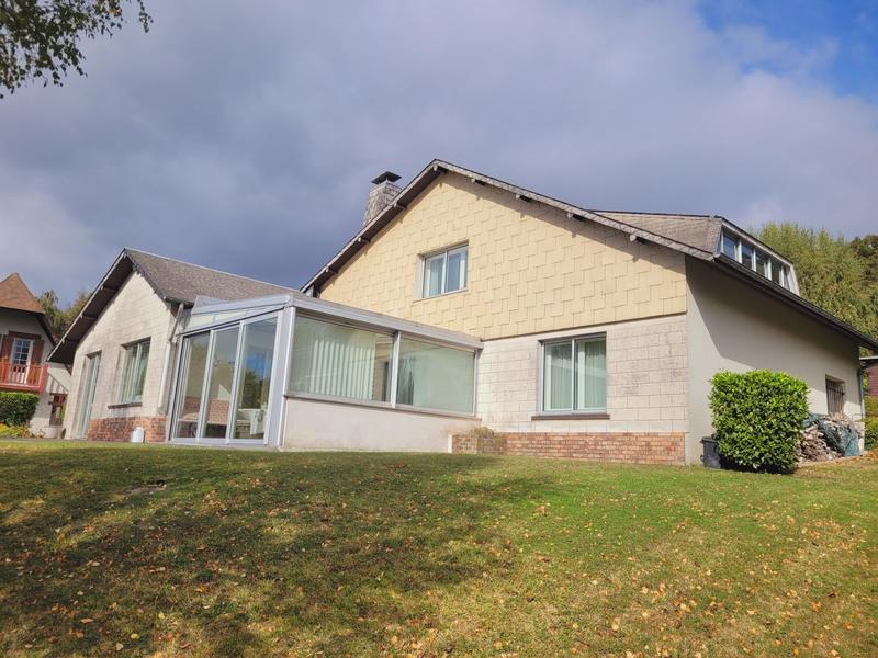 Maison - 170 m² - 6 pièces