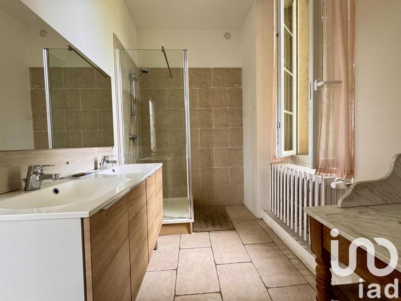 Maison - 322 m² - 9 pièces