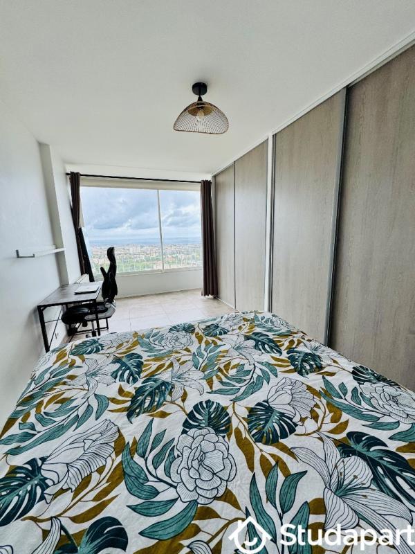 Chambre - 11 m² - 1 pièce