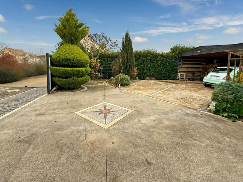 Maison - 155 m² - 6 pièces