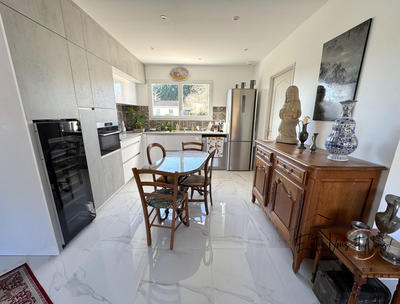 Maison contemporaine - 100 m² - 5 pièces