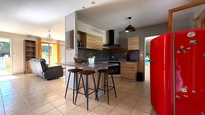 Maison - 110 m² - 6 pièces