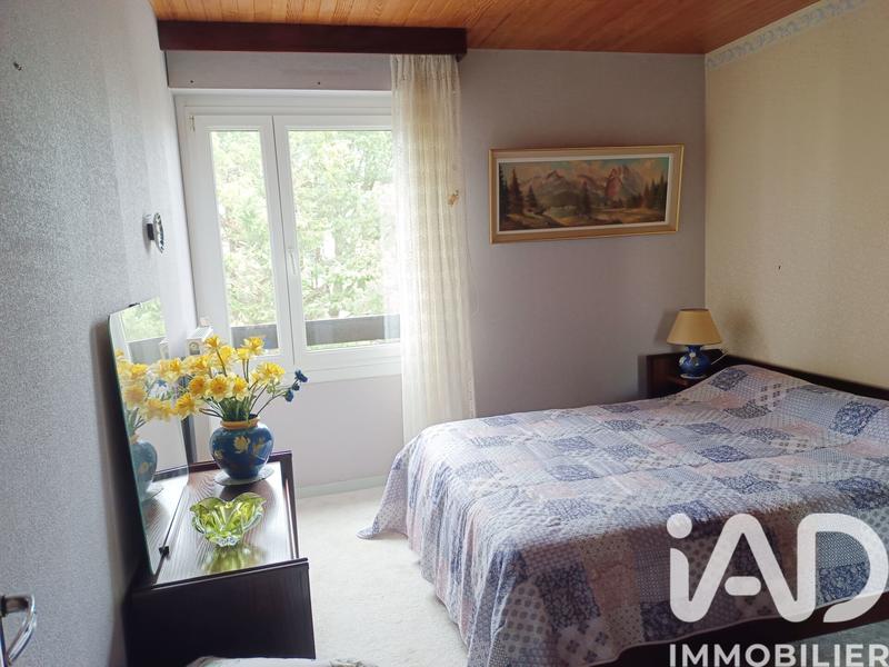 Appartement - 90 m² - 5 pièces