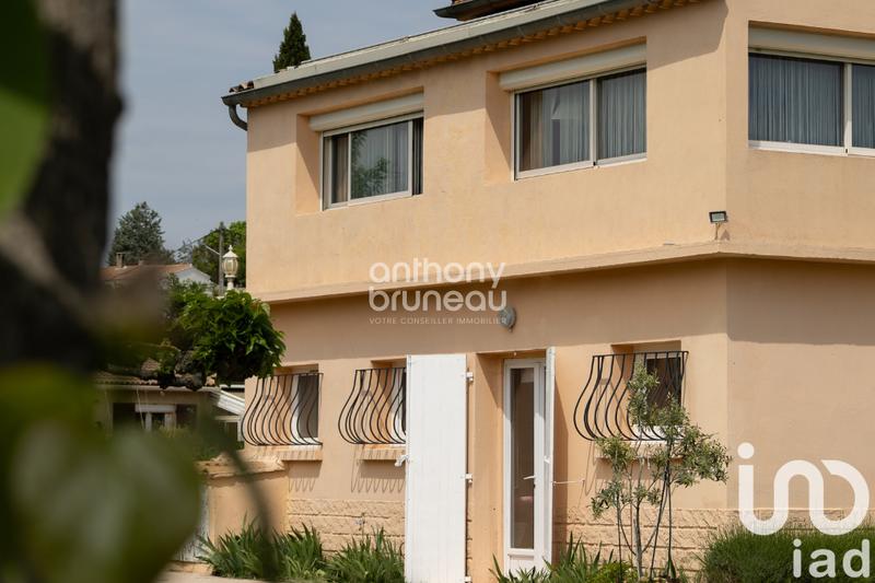 Maison - 220 m² - 9 pièces