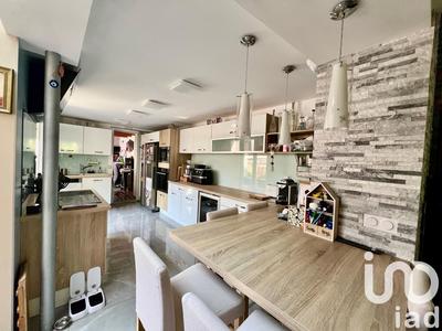 Maison - 83 m² - 4 pièces