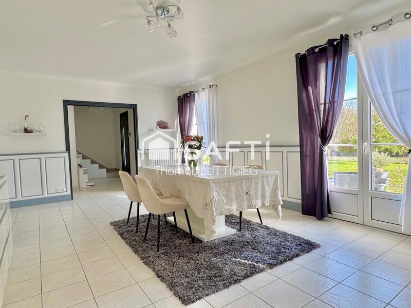 Maison - 250 m² - 9 pièces