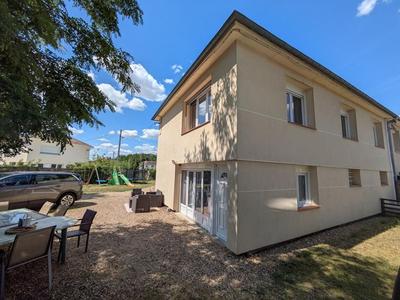 Maison - 140 m² - 5 pièces