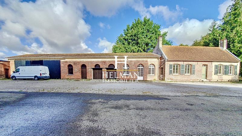 Maison - 600 m² - 10 pièces