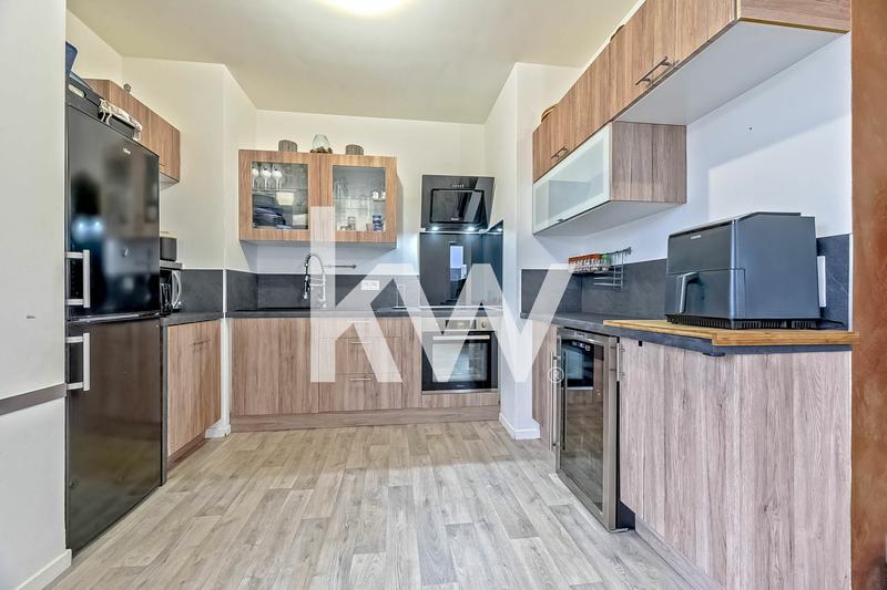 Appartement - 86 m² - 5 pièces