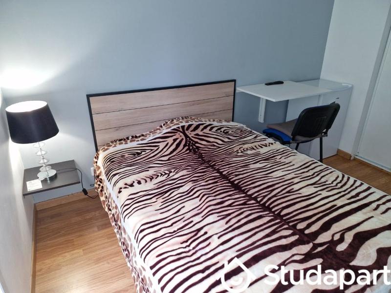 Chambre - 10 m² - 1 pièce