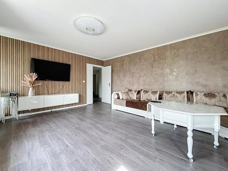 Appartement - 82 m² - 4 pièces