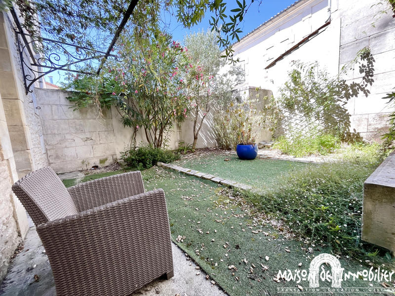 Maison - 200 m² - 6 pièces