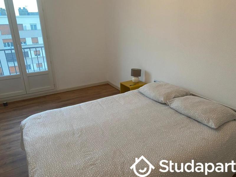 Chambre - 14 m² - 1 pièce