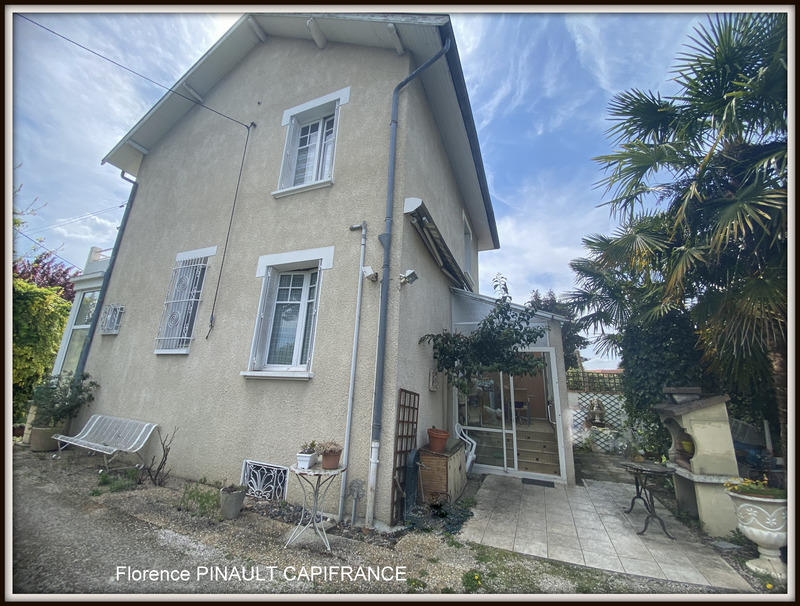 Maison - 93 m² - 4 pièces