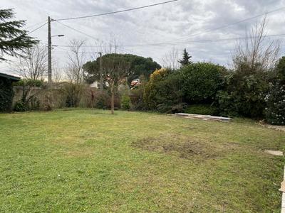 Terrain constructible - 820 m²