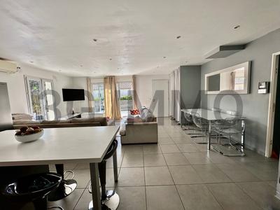 Maison - 103 m² - 5 pièces