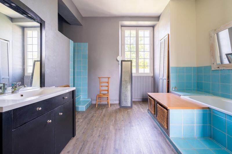 Maison ancienne - 212 m² - 7 pièces