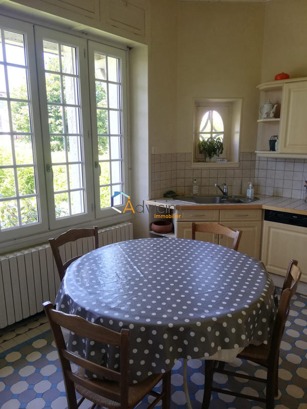 Maison - 182 m² - 6 pièces