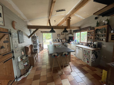 Maison - 180 m² - 6 pièces