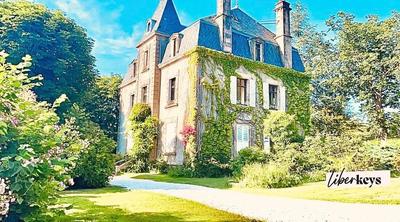 Maison bourgeoise - 650 m² - 11 pièces