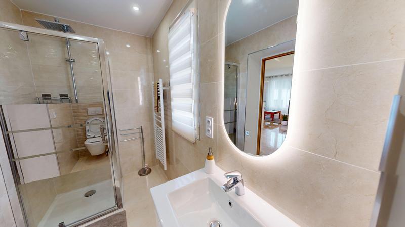 Maison - 93 m² - 4 pièces